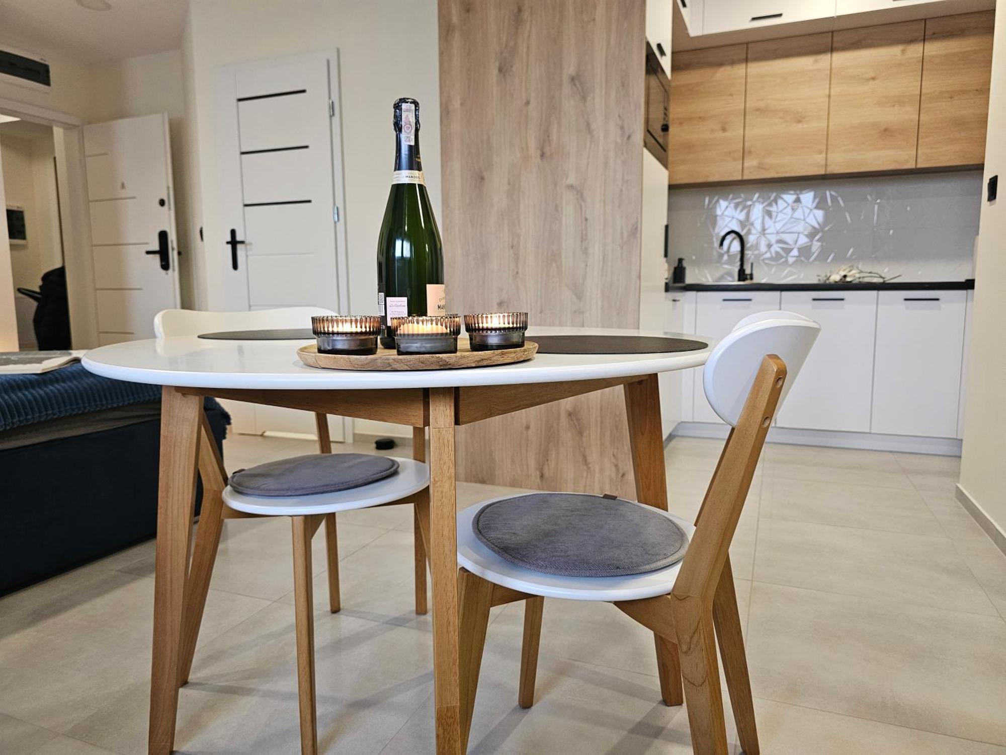 קטוביץ Urban Apartments Premium Baildona 18A, Free Garage, Self Check-In מראה חיצוני תמונה